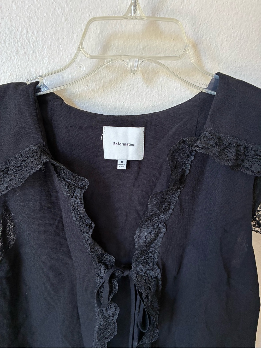 Reformation Women’s Clarisse Top In Black Sz 8 Georgette Sleeveless Lace Detail - Picture 3 of 7